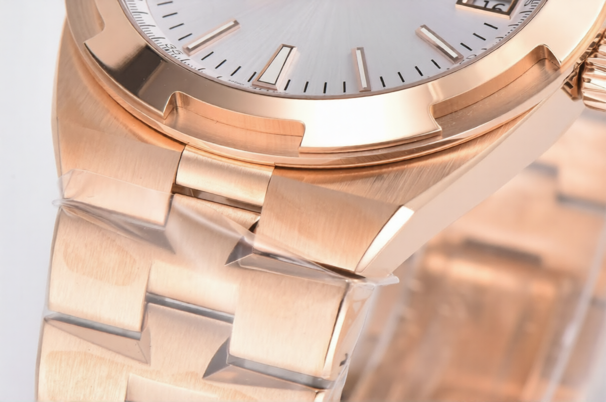 Vacheron Constantin Overseas 41mm Rose Gold Bracelet Silver Dial