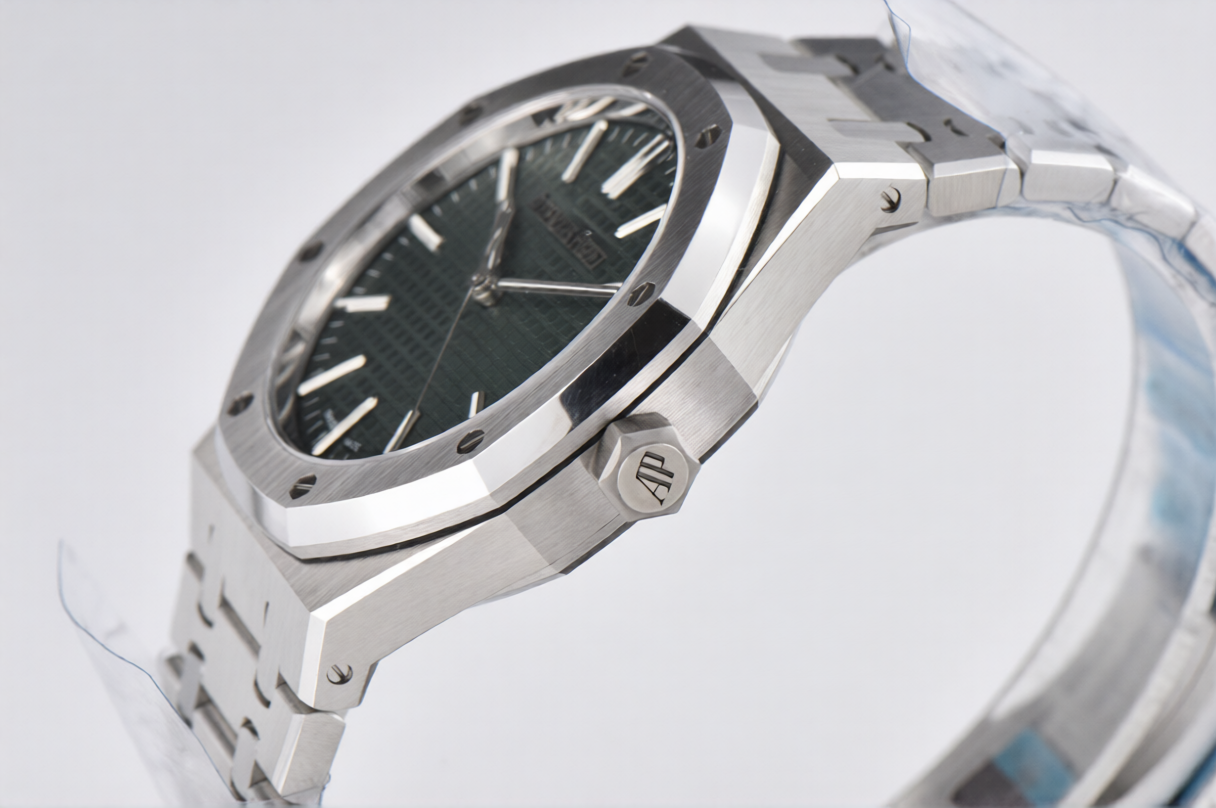 Audemars Piguet Royal Oak 41mm Green Dial