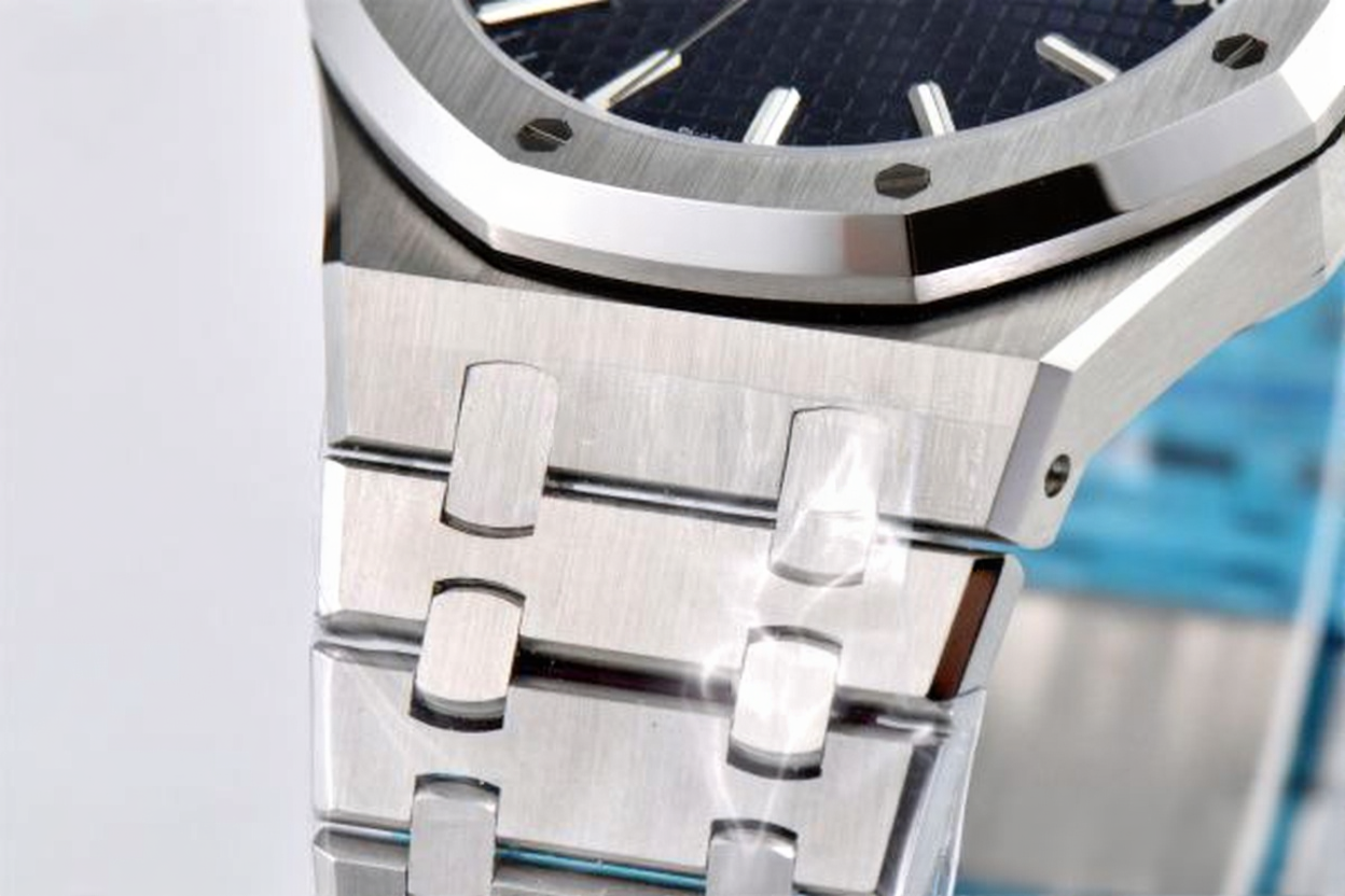 Audemars Piguet Royal Oak 41mm Blue Dial