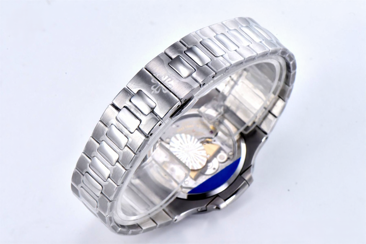 Patek Philippe Nautilus 41mm Blue Dial