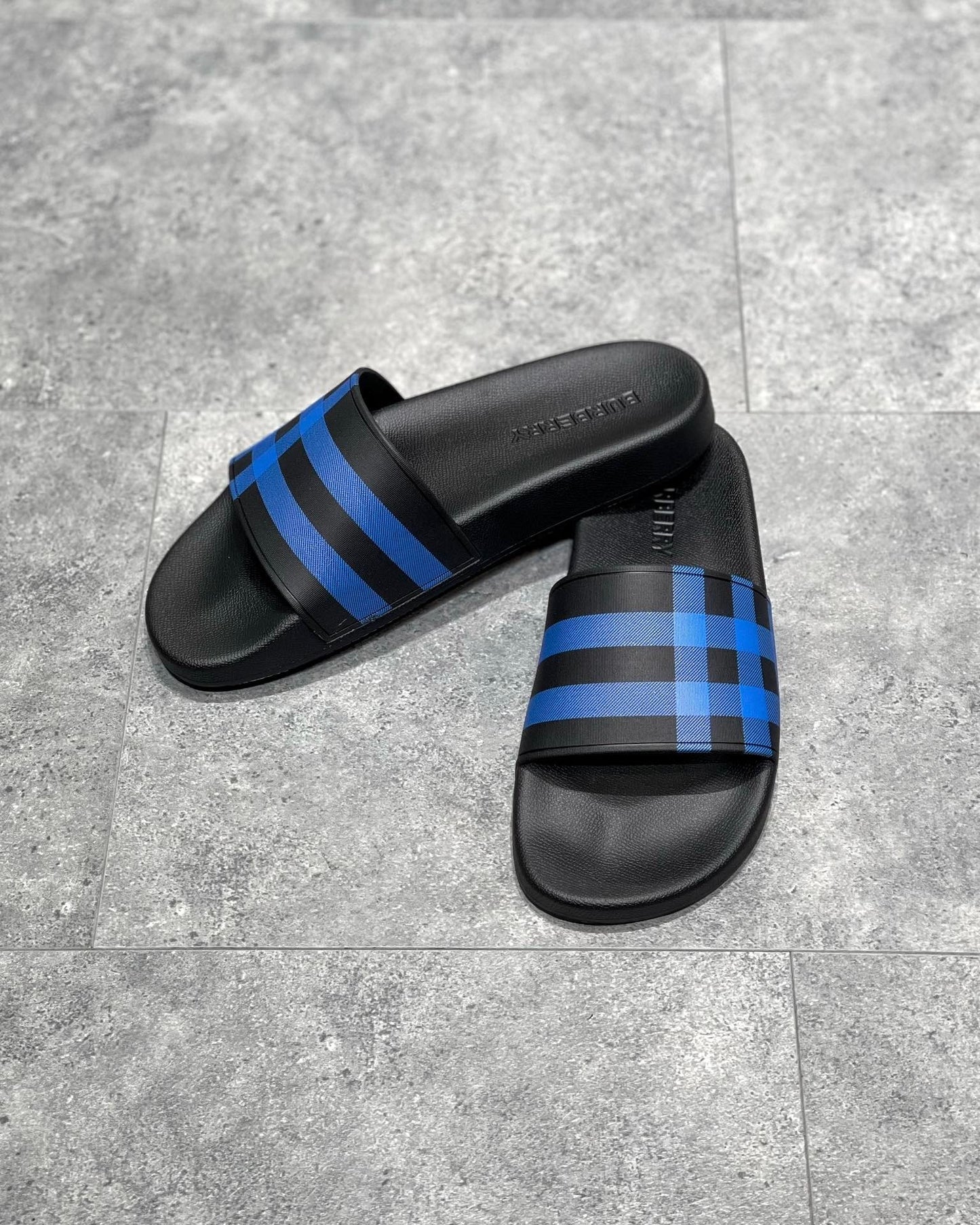 Burberry Furley Check Slides "Conrflower Blue"