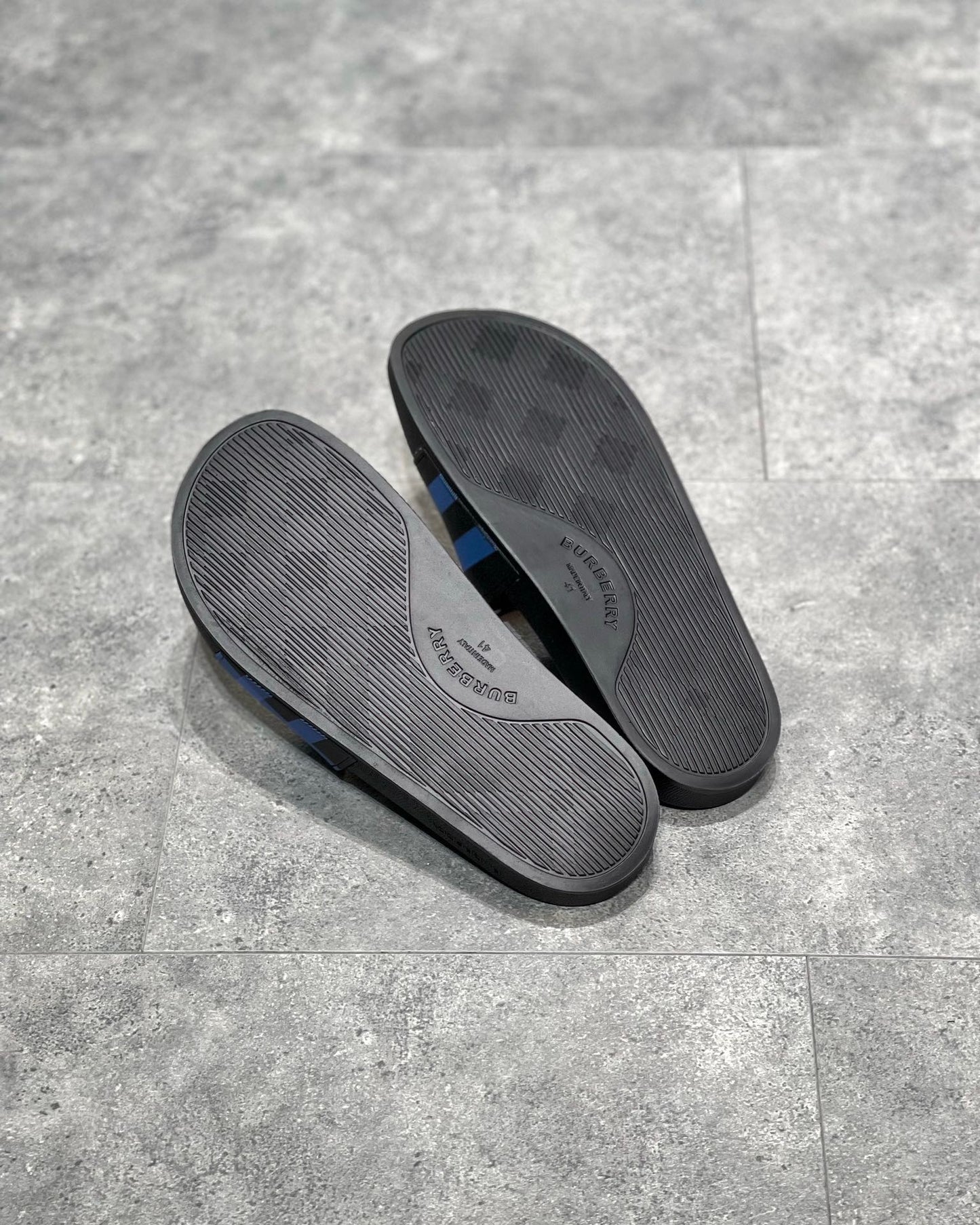 Burberry Furley Check Slides "Conrflower Blue"