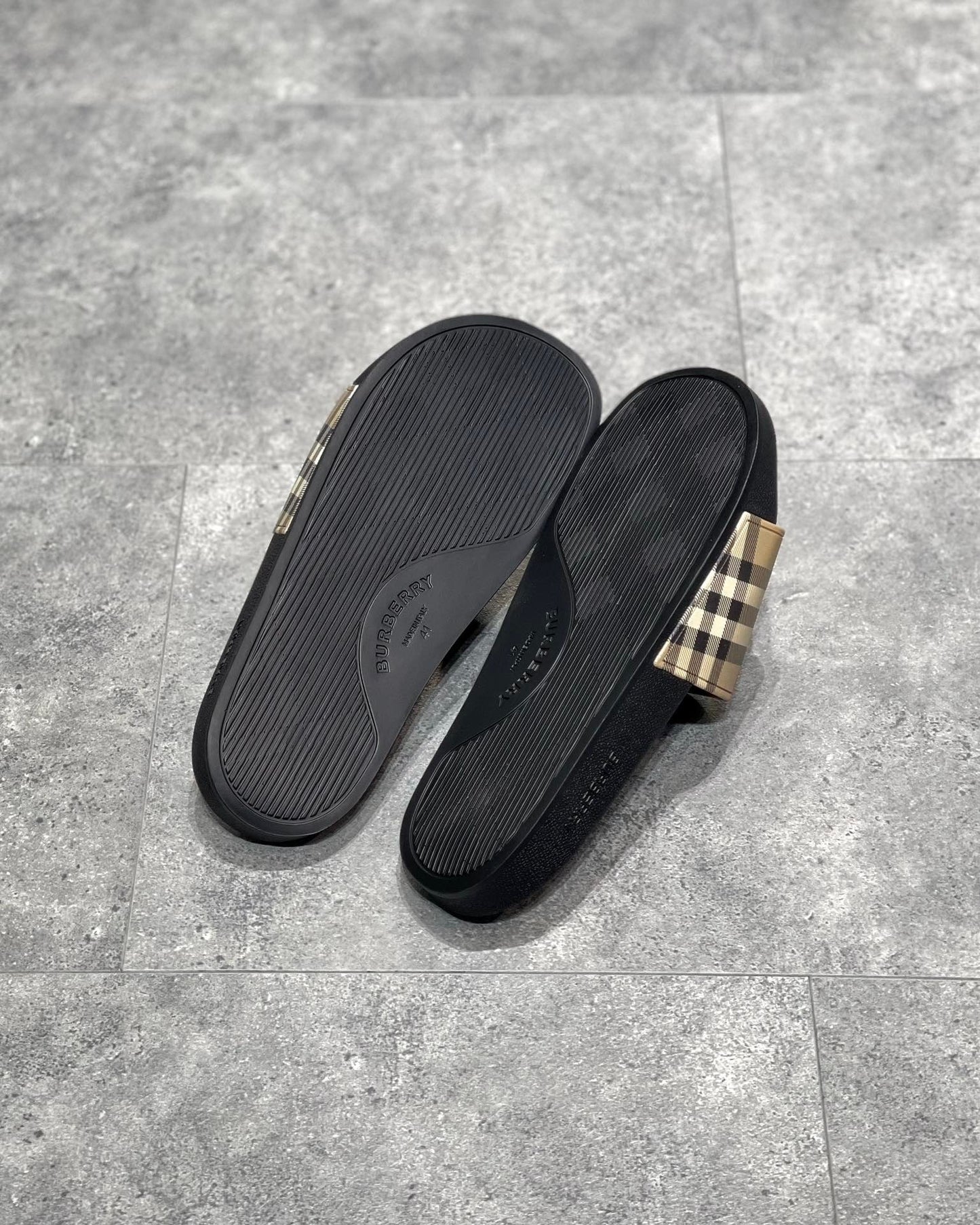 Burberry Furley Check Slides "Archive Beige"