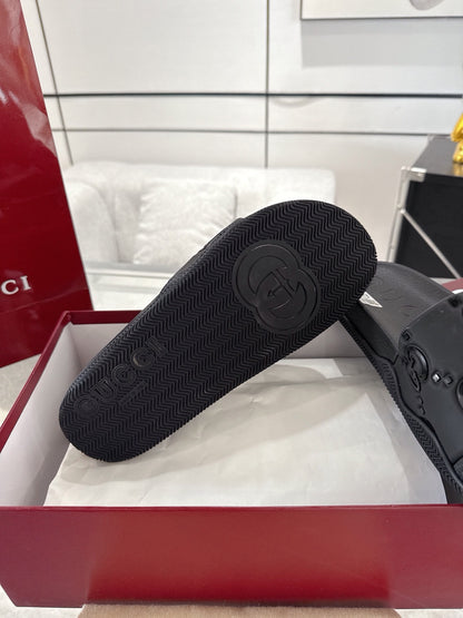 Gucci GG Rubber Slides "Black"