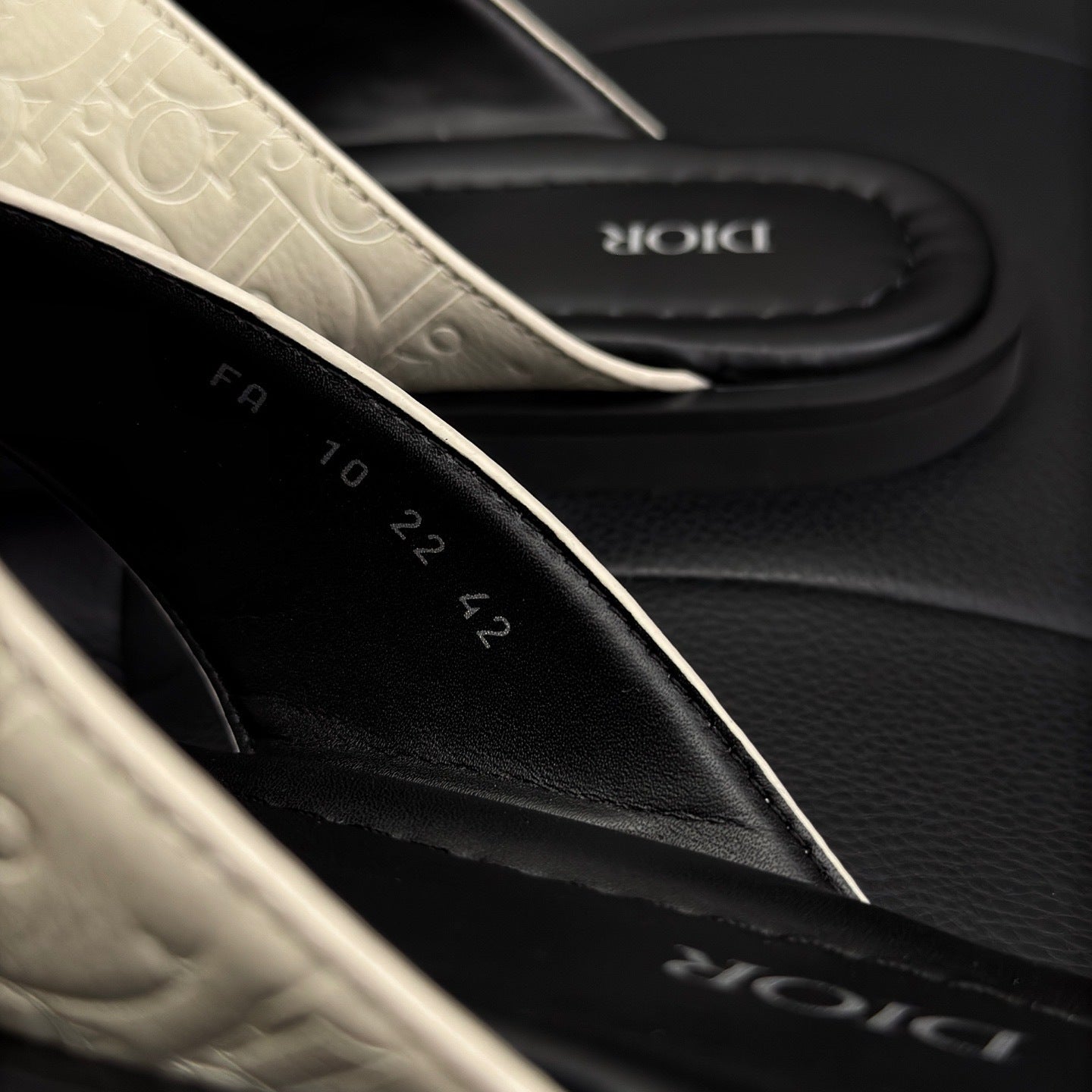 Dior Alias Sandal "Beige Gravity Outline Leather"