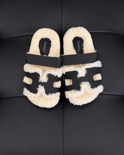 Hermes Chypre Sandals "Noir"