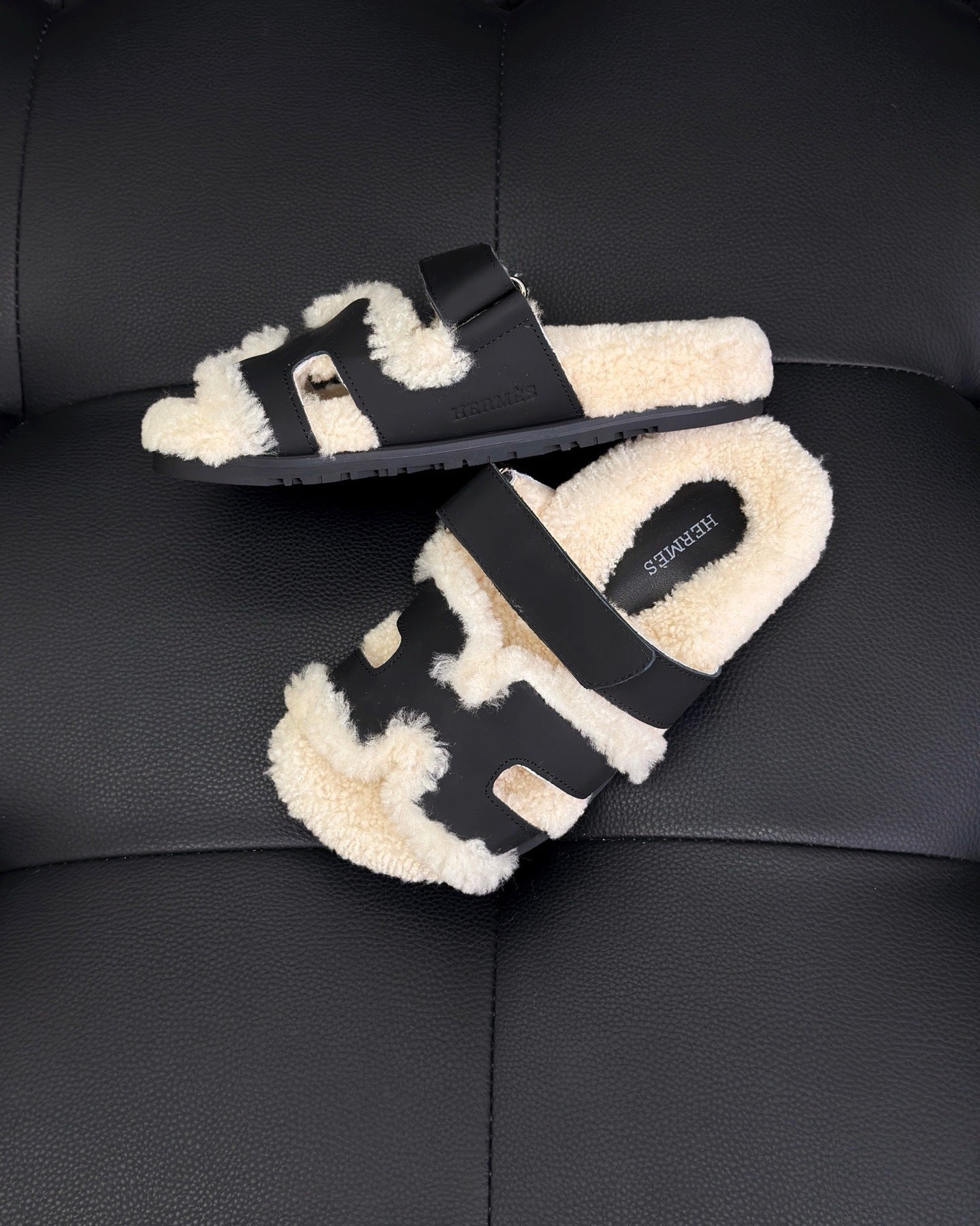 Hermes Chypre Sandals "Noir"