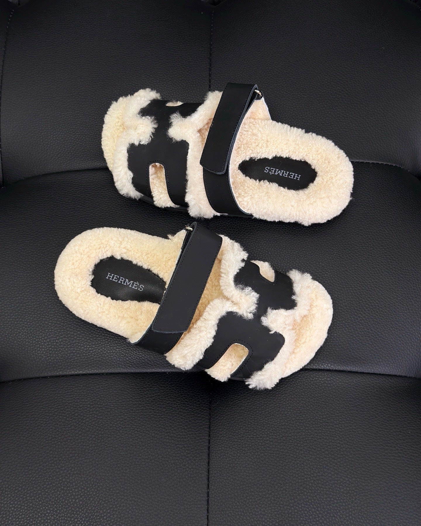 Hermes Chypre Sandals "Noir"