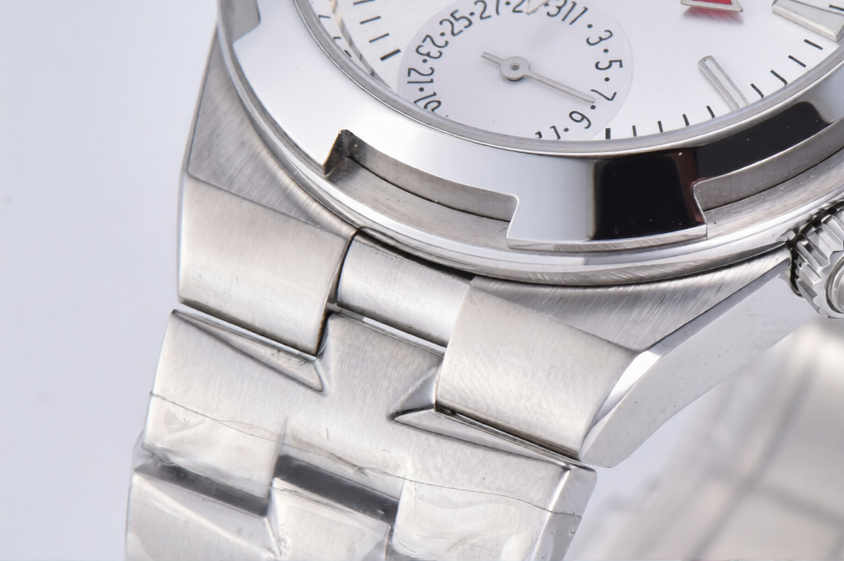 Vacheron Constantin Overseas 41mm Silver Dial