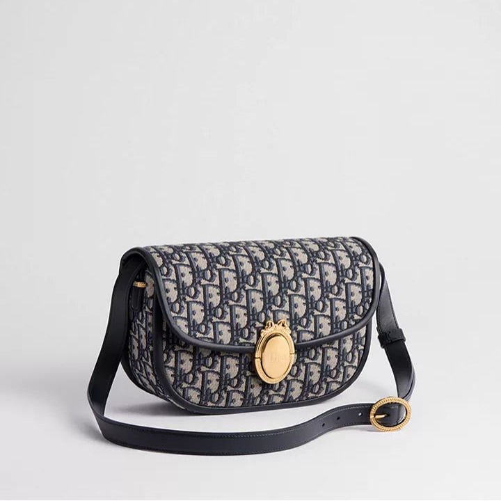 Dior Medium Dior Médaillon Flap Bag "Beige Dior Oblique Jacquard"