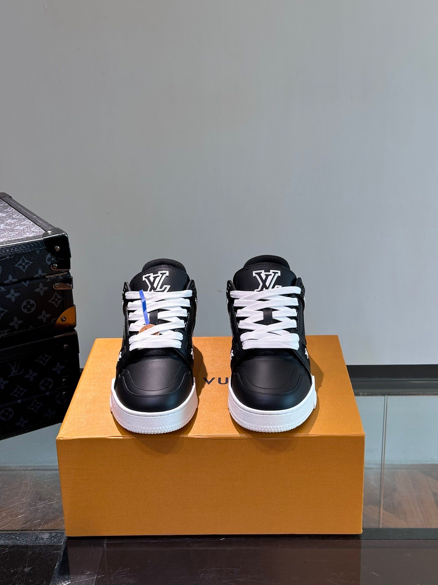Louis Vuitton LV Trainers "Black"