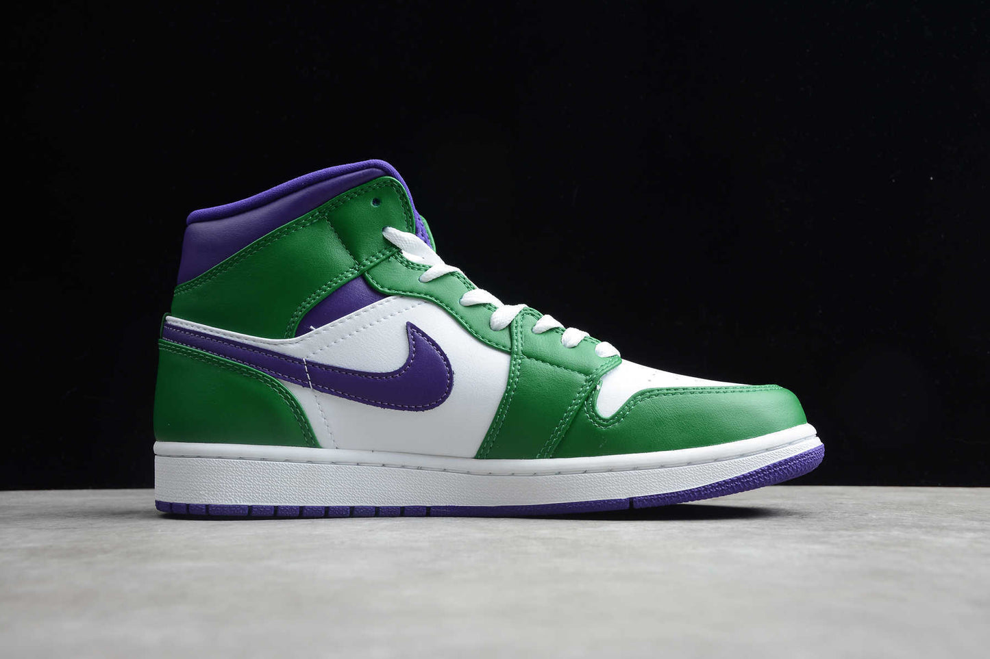 Air Jordan 1 Mid "Incredible Hulk"