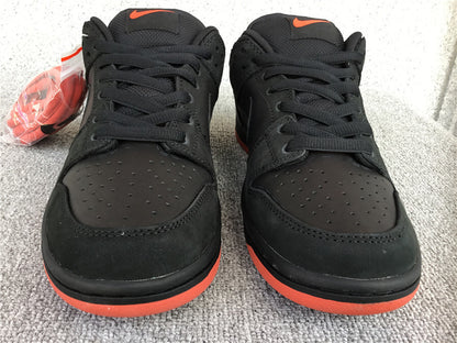 Nike SB Dunk Low TRD QS "Black Pigeon"
