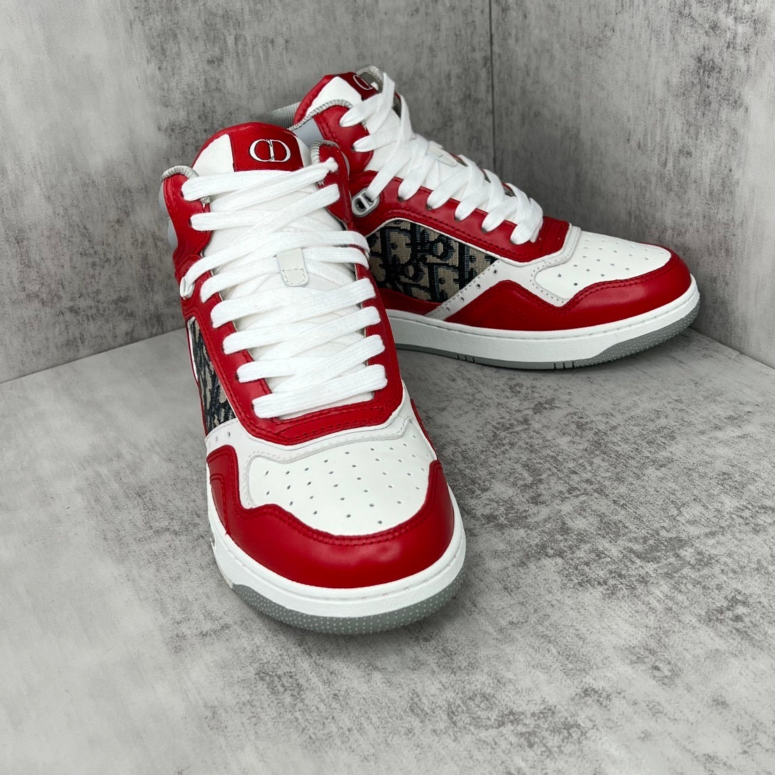 Dior B27 High-Top "White-Red-Beige"