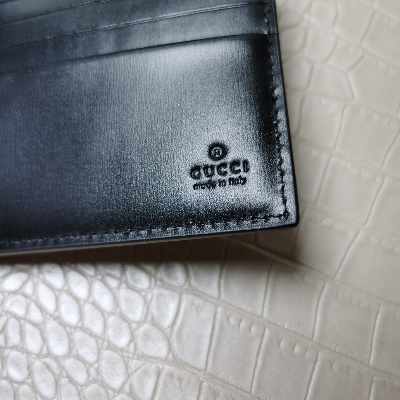 Gucci GG Marmont Bi-Fold Wallet
