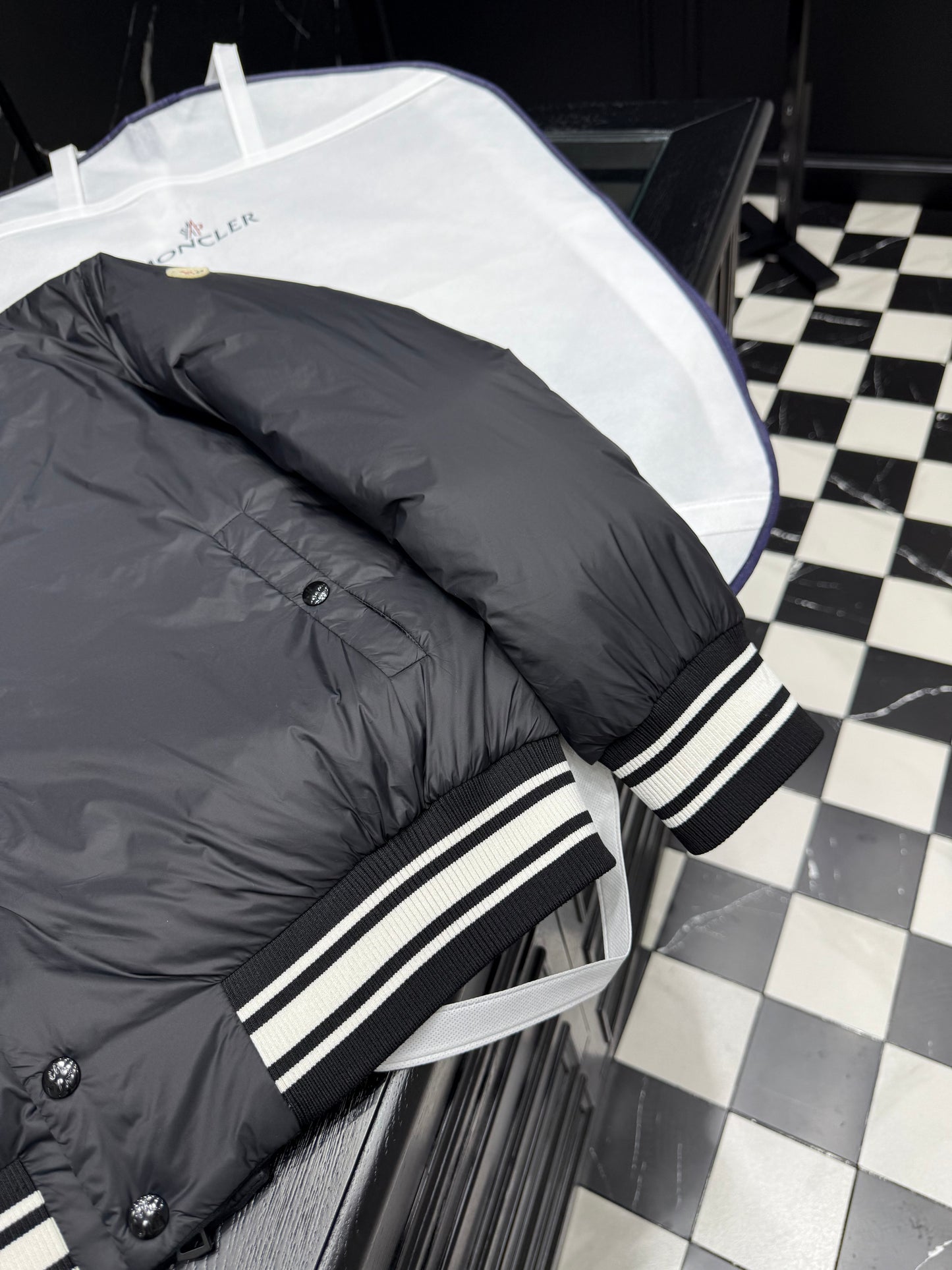 Moncler Bouchet Reversible Bomber Down Jacket "Black"