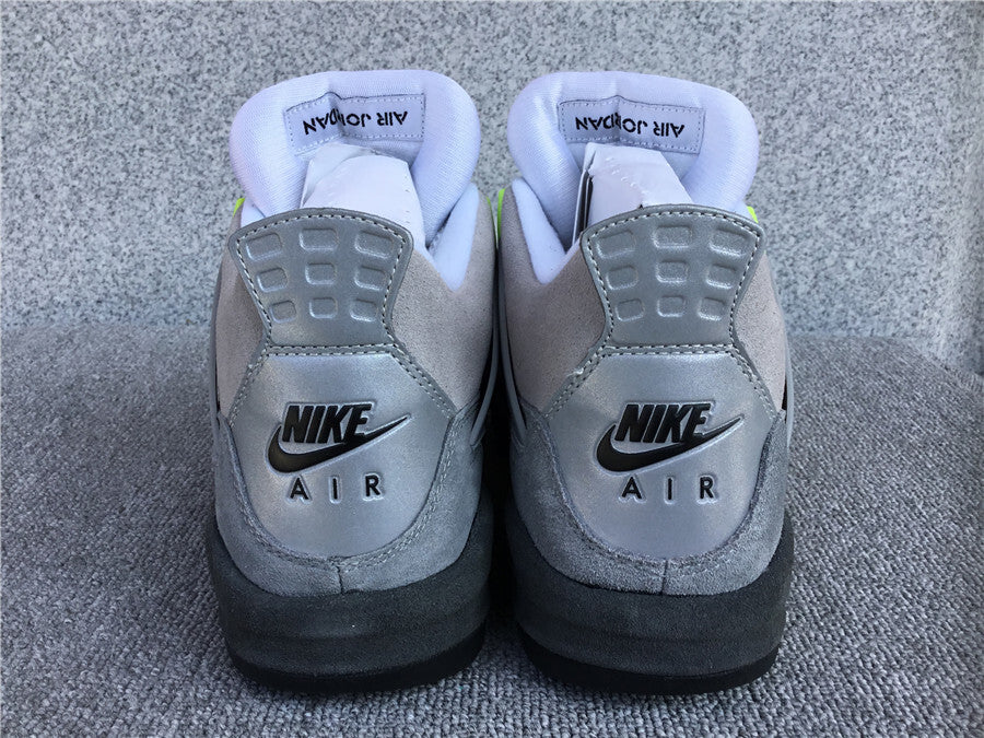 Air Jordan 4 Retro SE "Neon"