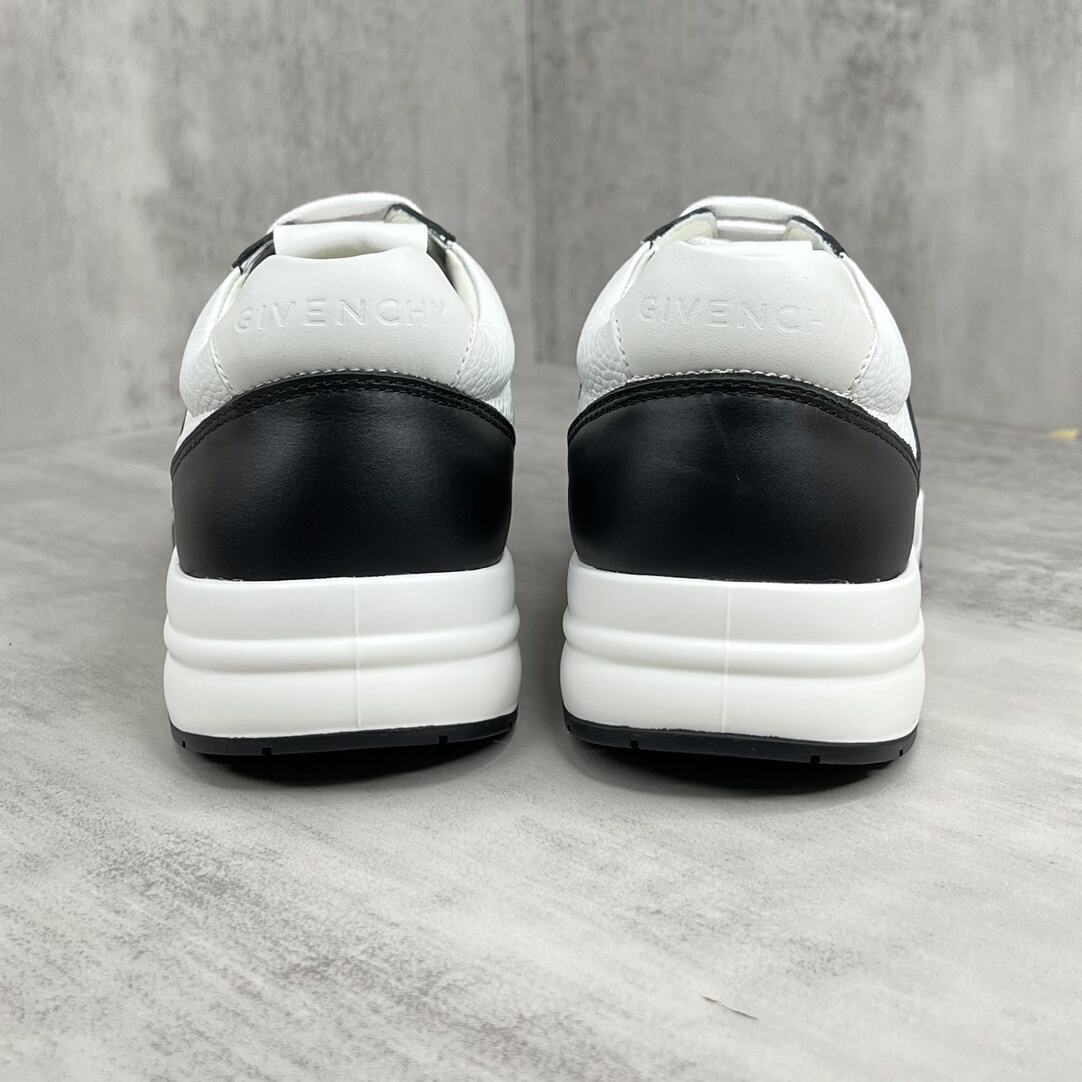 Givenchy Low-Top G4 "Black-White"