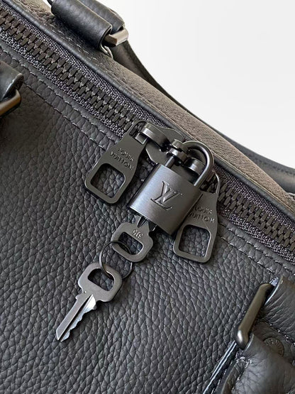 Louis Vuitton Keepall Bandoulière 50