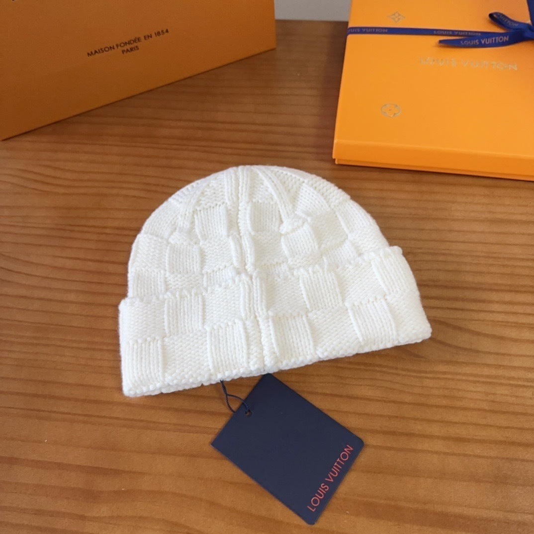 Louis Vuitton Damier Beanie "White"