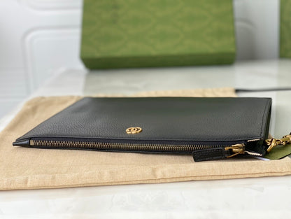 Gucci Leather GG Marmont Pouch
