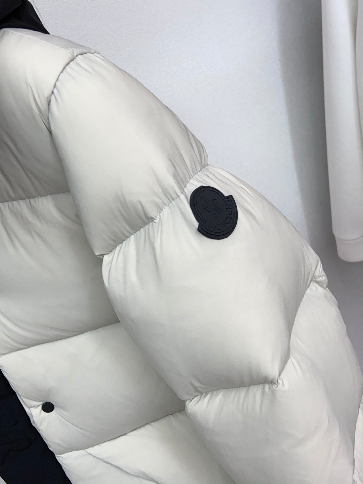 Moncler Madeira Hooded Down Jacket "White-Black"
