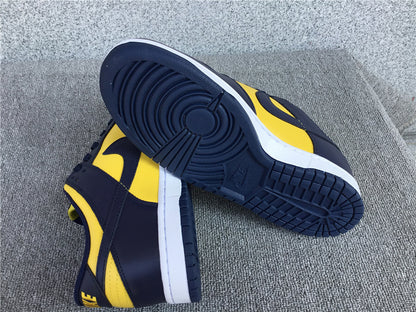 Nike Dunk Low "Michigan"