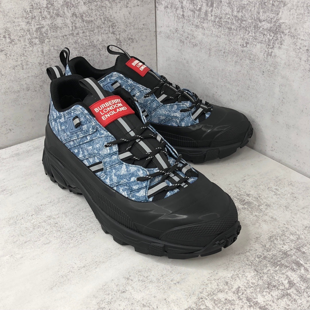 Burberry Arthur "Blue Monogram"