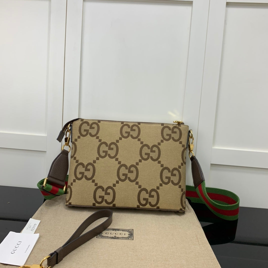 Gucci Jumbo GG Messenger Bag