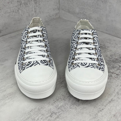 Burberry Gabardine "White-Black Monogram"