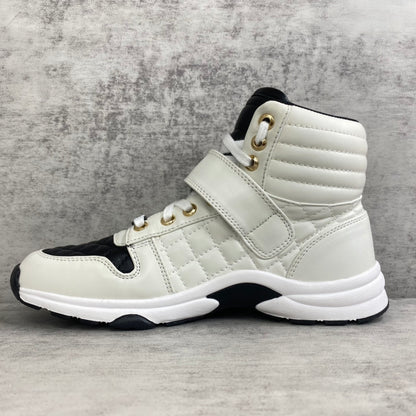 Chanel Interlocking CC High-Top Strap "White-Black"