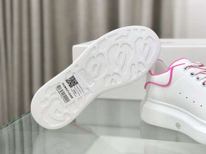 Alexander McQueen Oversized "Fluo Pink Outline"