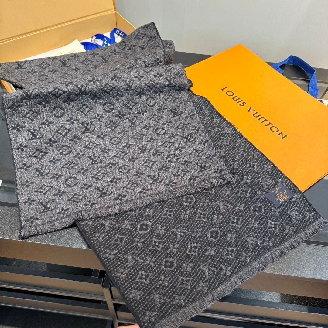 Louis Vuitton Classic Monogram Scarf "Grey"