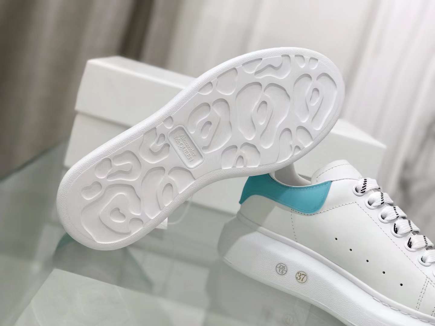 Alexander McQueen Oversized "White-Blue"