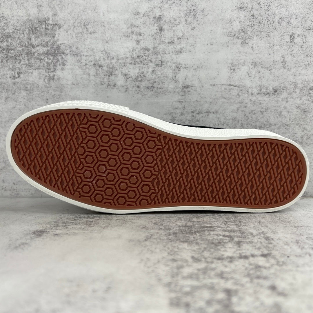 Burberry Larkhall "Black-White"