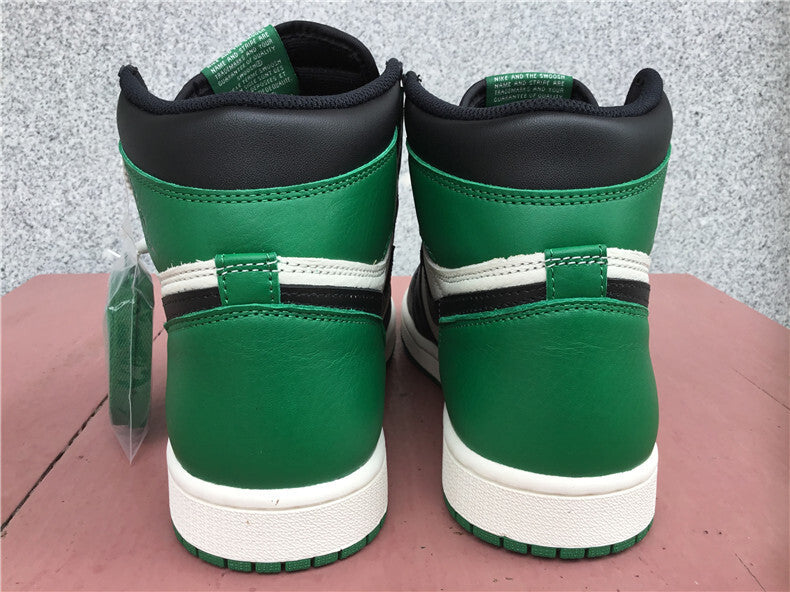 Air Jordan 1 Retro High OG "Pine Green"