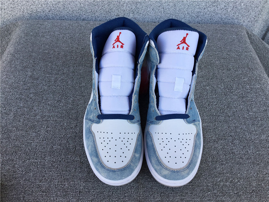 Air Jordan 1 Mid "French Blue"
