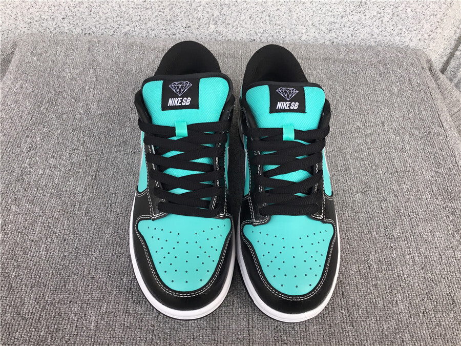 Nike Diamond Supply Co. x Dunk Low Pro SB "Tiffany"