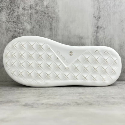 Bottega Veneta Jumbo "Black-White"