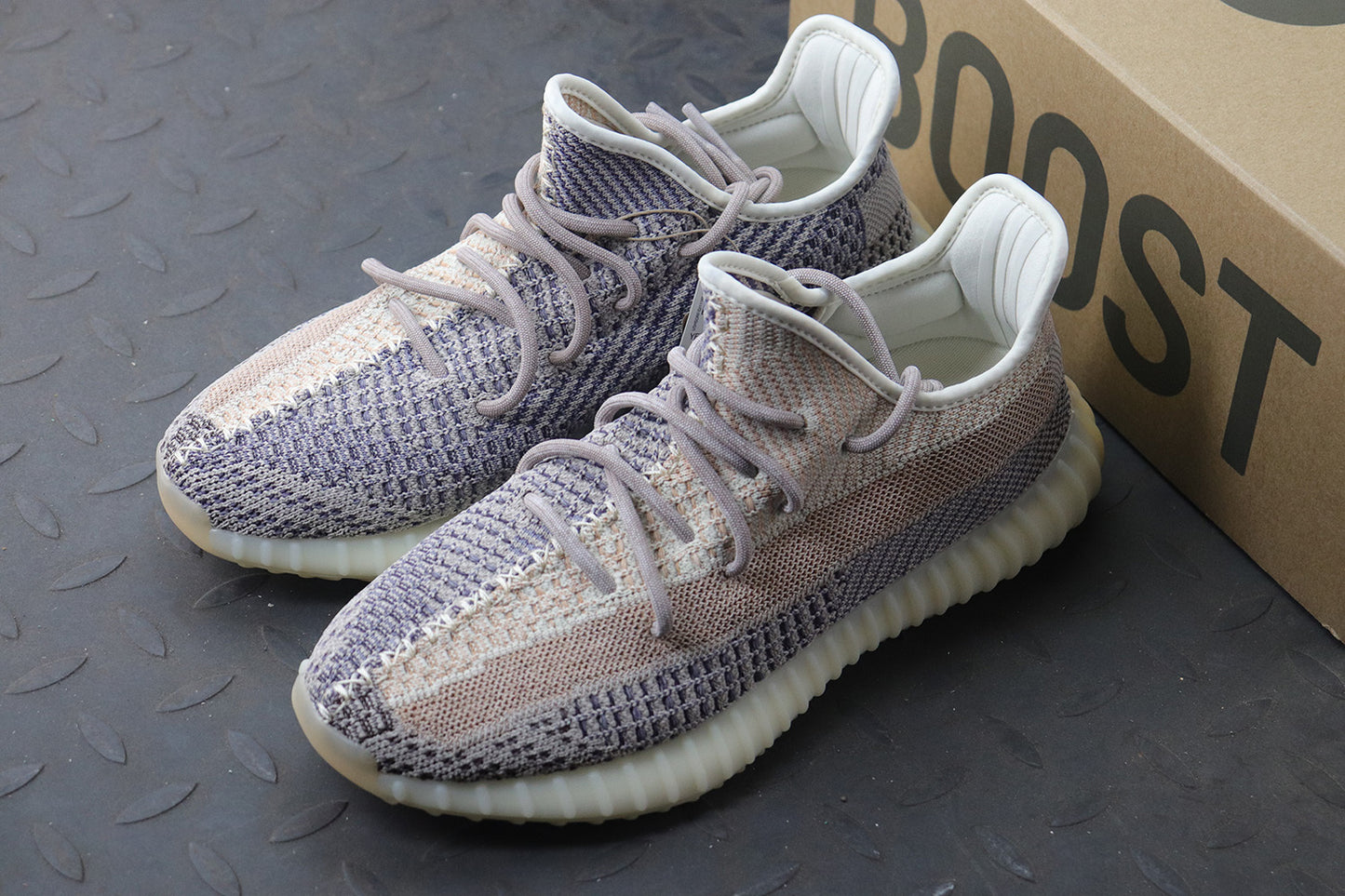 Yeezy 350 V2 "Ash Pearl"