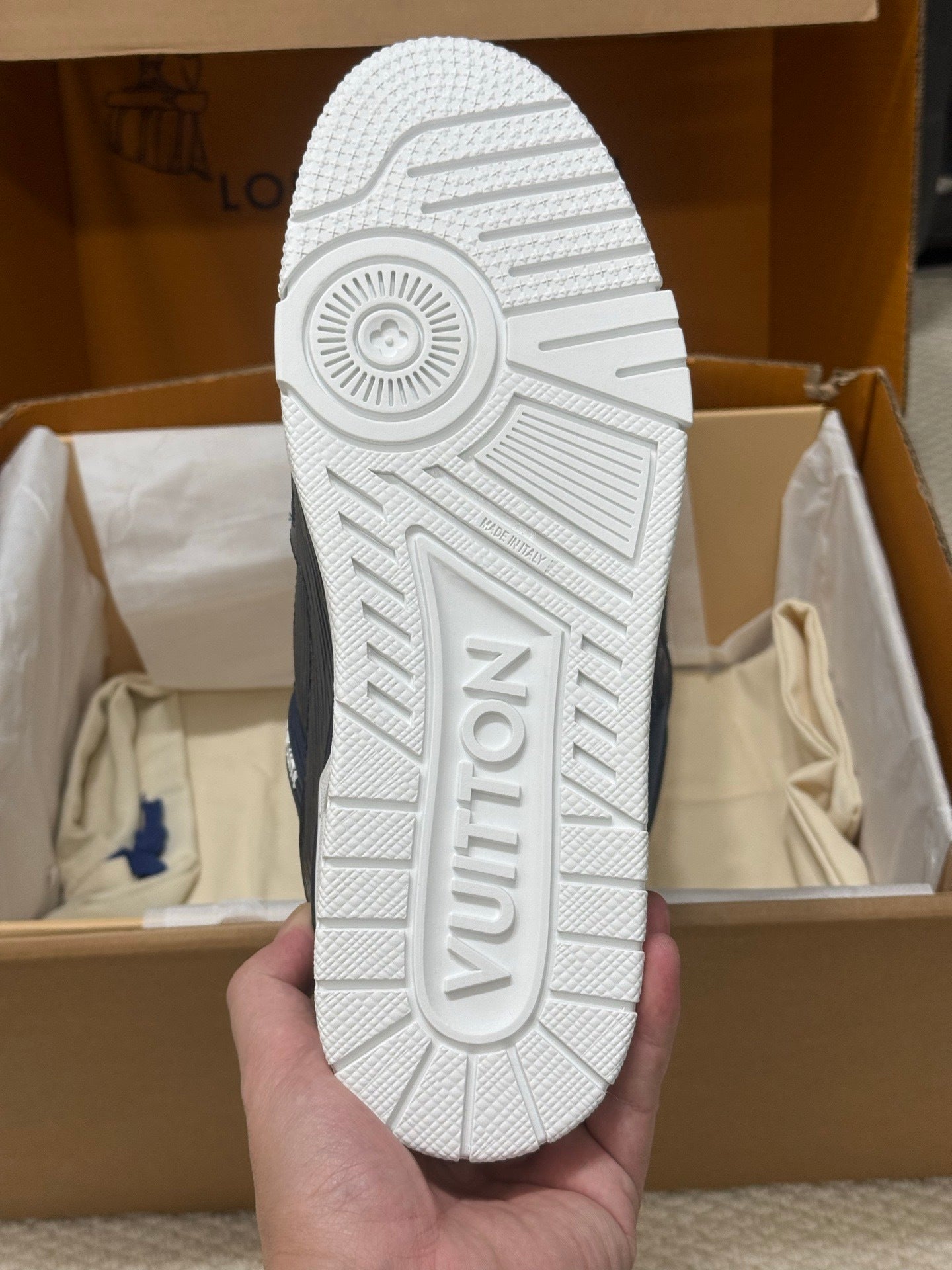 Louis Vuitton LV Trainers "Marine"
