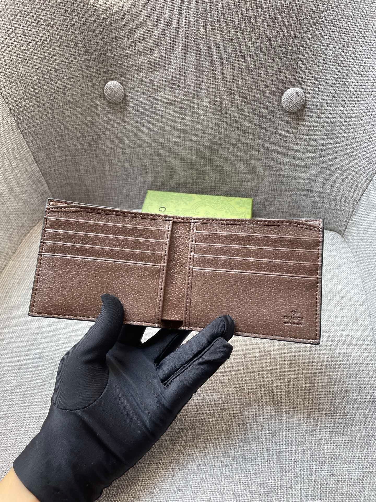 Gucci GG Supreme Cat Print Wallet