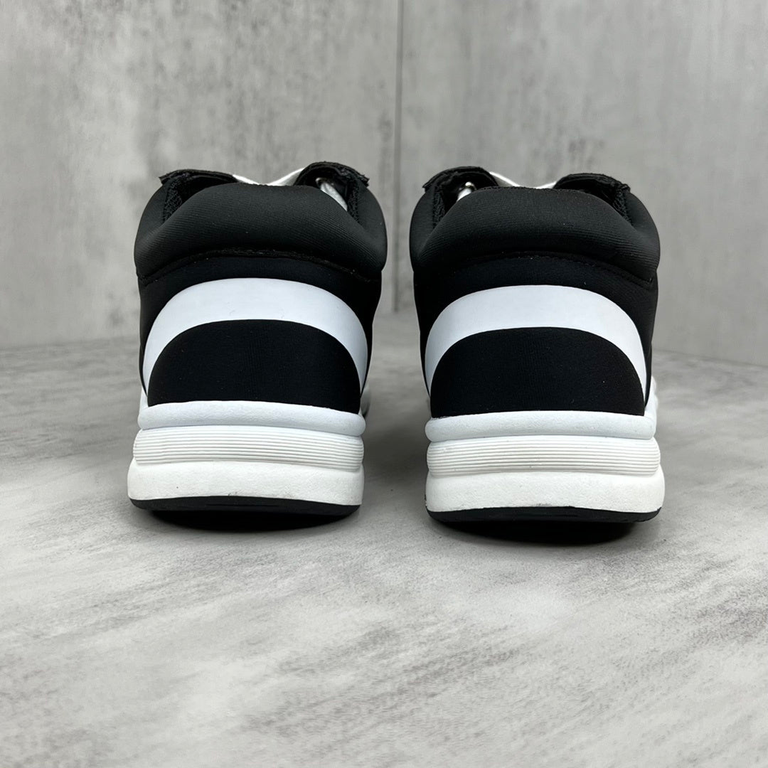 Chanel 22A "Black-White"