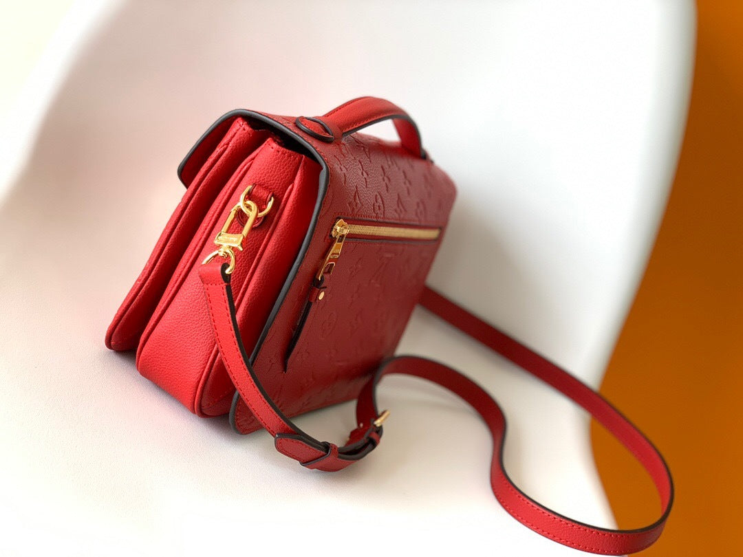 Louis Vuitton Pochette Métis