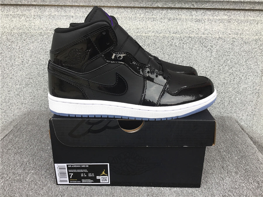 Air Jordan 1 Mid SE "Space Jam"
