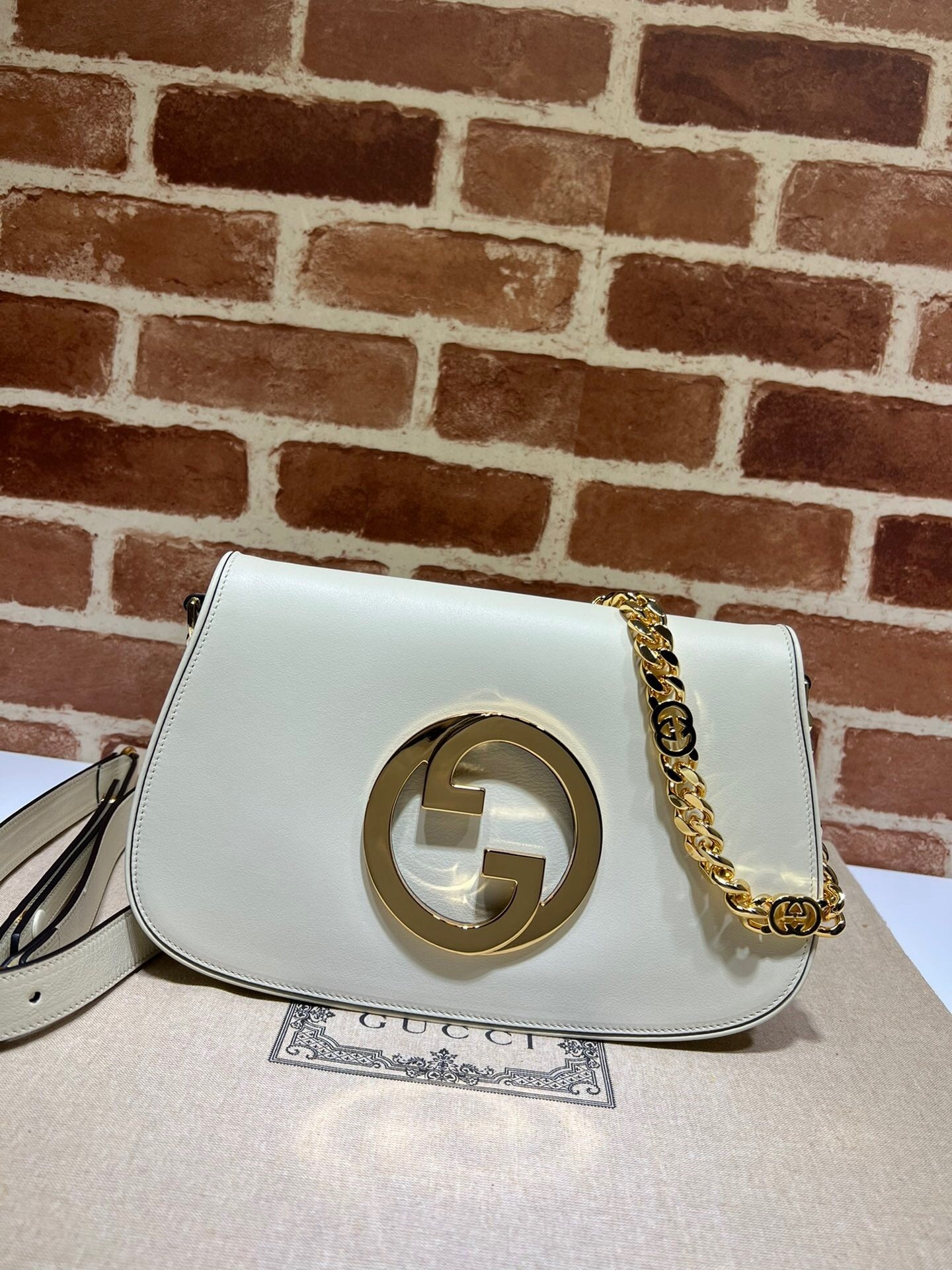 Gucci Blondie Shoulder Bag