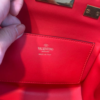 Valentino Garavani Rockstud Alcoce Bag