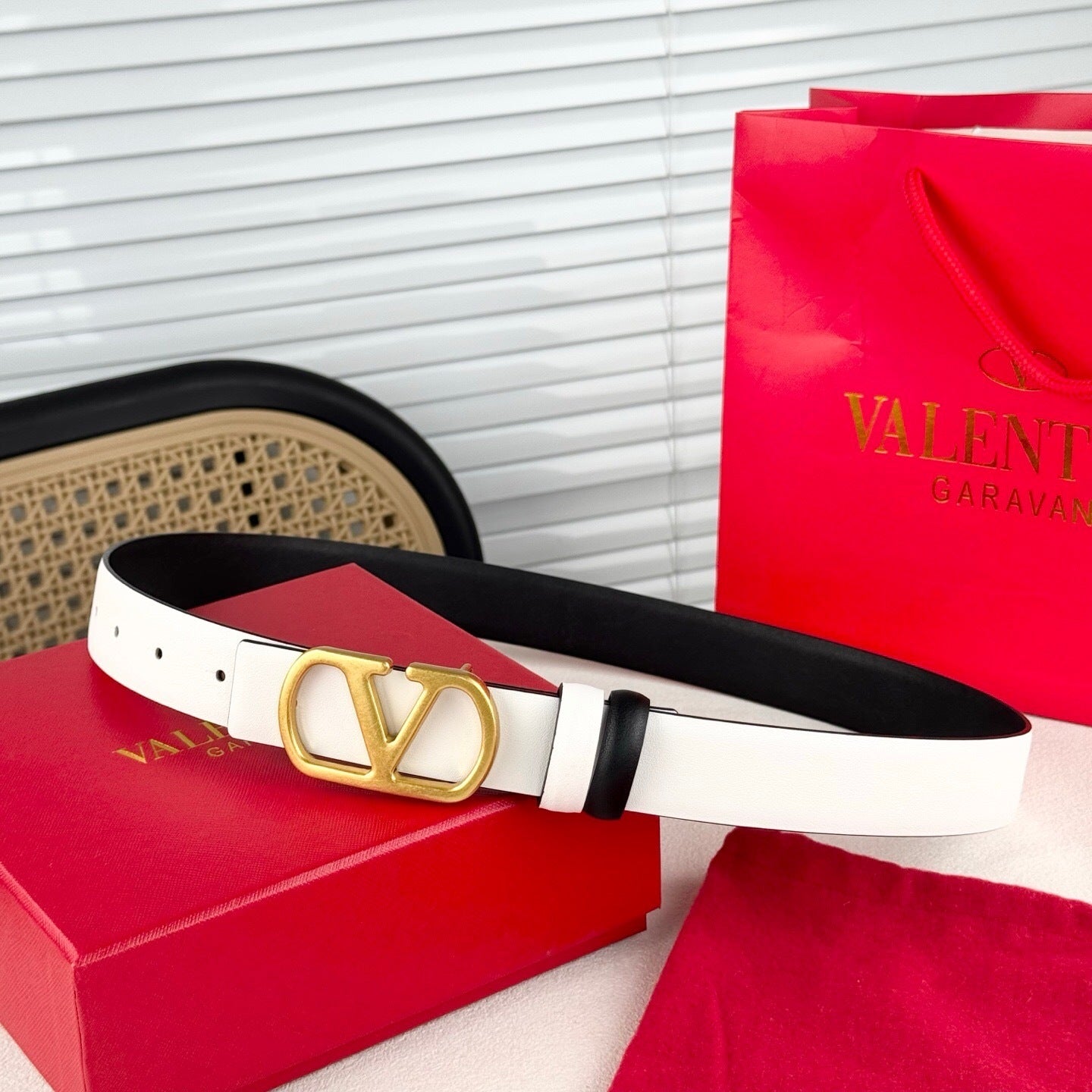 Valentino VLogo Signature Reversible 30mm Leather Belt "Black" and "White"