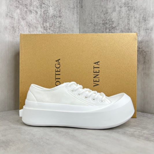 Bottega Veneta Jumbo "White"