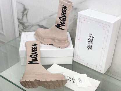Alexander McQueen Tread Slick Boot "Ribbed Beige"